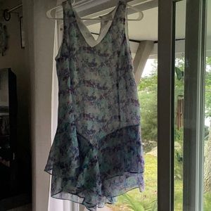 Olive & Oak size m printed mini dress